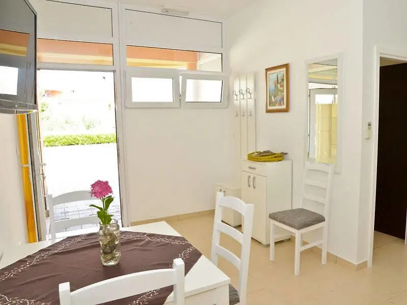 Apartments Jadranko Zadar 3*,  Croatia